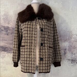 Brown Houndstooth Women's Jacket with Faux Fur Collar